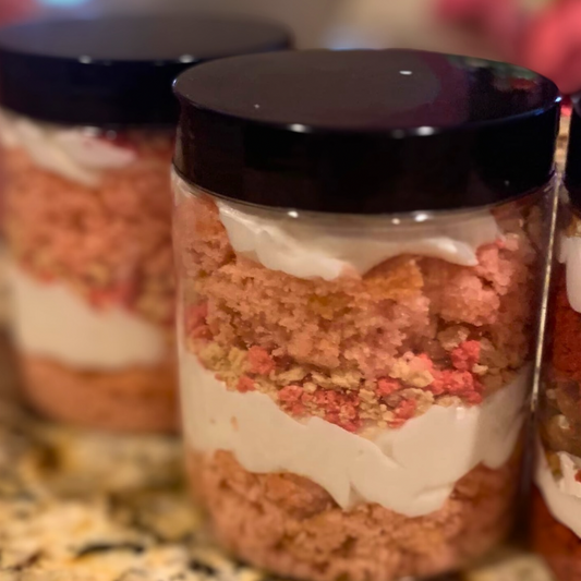 Strawberry Crumble Bliss Cake Jar