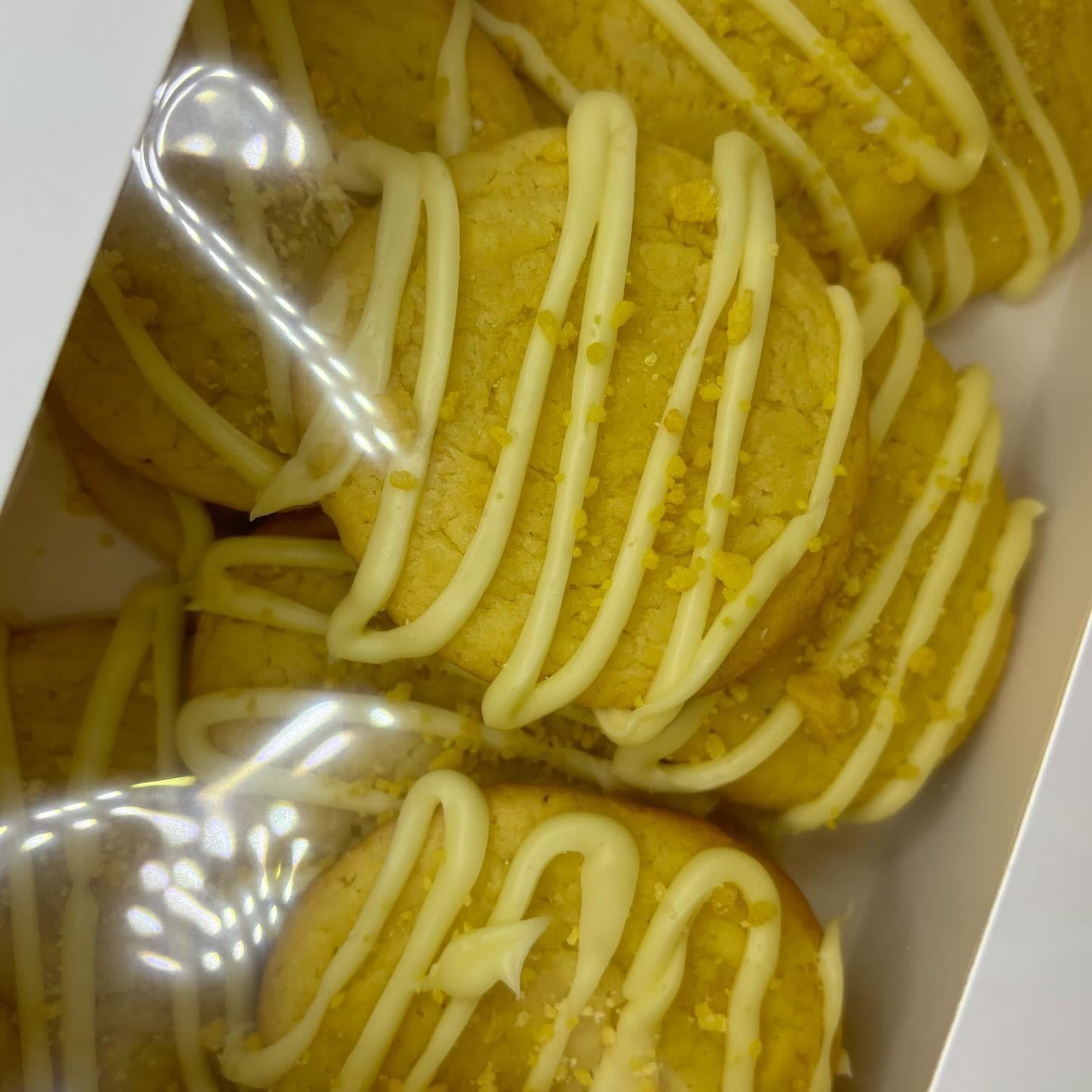 Luscious Lemon Delight Cookies